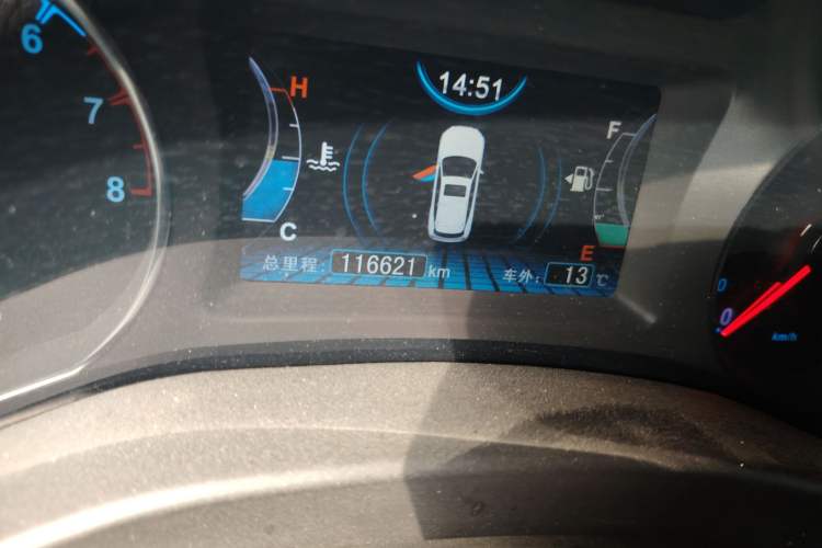 Used BYD Song 2018 1.5TI Manual Smart Connect Enjoyment Model Odometer Close Up