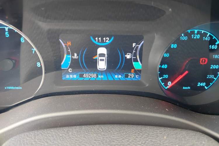Used BYD Song 2018 1.5TI Manual Smart Connect Enjoyment Model Odometer Close Up