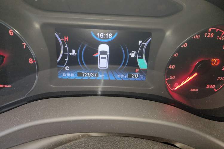 Used BYD Song 2018 1.5TI Manual Entry-Level Model Odometer Close Up