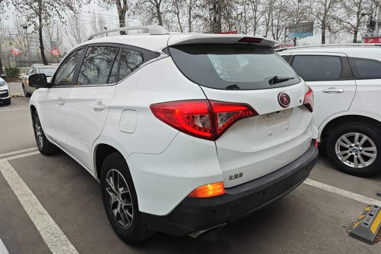 Used BYD Song 2018 1.5TI Manual Smart Connect Enjoyment Model Rear Left 45 Deg
