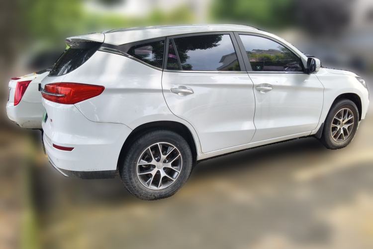 Used BYD Song 2018 1.5TI Manual Entry-Level Model Rear Right 45 Deg