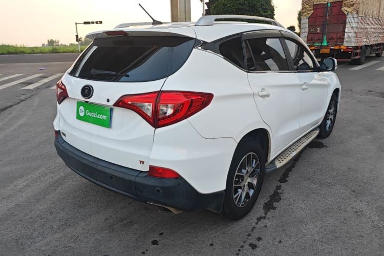 Used BYD Song 2018 1.5TI Manual Smart Connect Enjoyment Model Rear Right 45 Deg