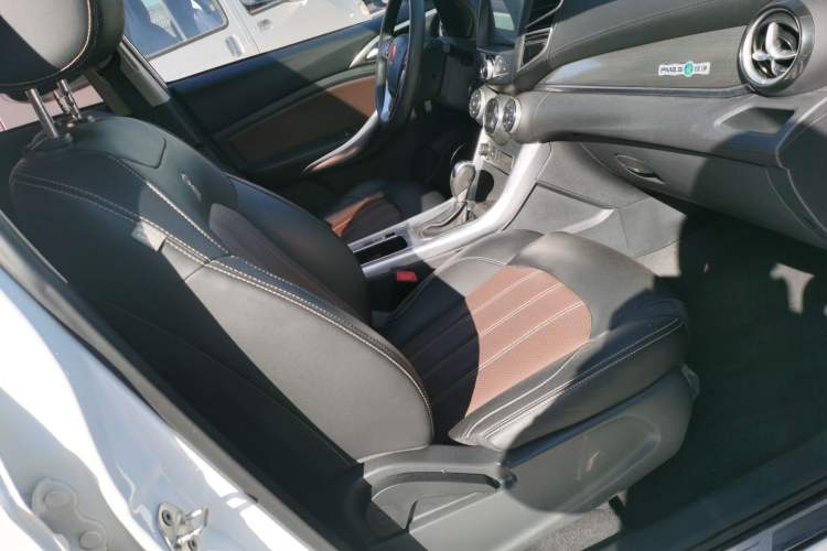 Used BYD Song 2018 1.5TID Automatic Smart Connect Prestige Model Right Front Seat