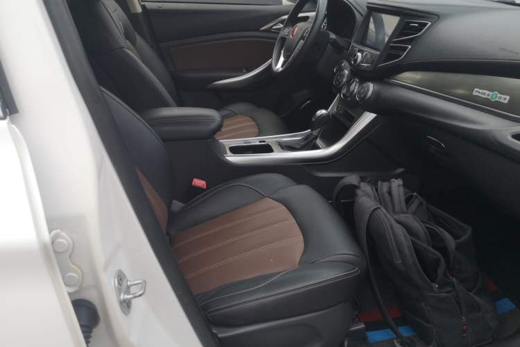 Used BYD Song 2018 1.5TID Automatic Smart Connect Prestige Model Right Front Seat