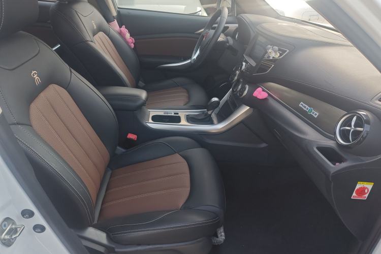 Used BYD Song 2018 1.5TID Automatic Smart Connect Prestige Model Right Front Seat