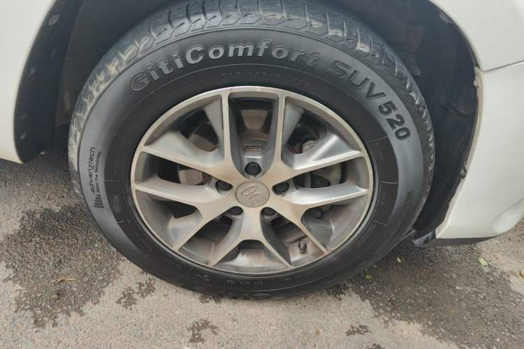 Used BYD Song 2018 1.5TID Automatic Smart Connect Prestige Model Right Front Wheel Hub