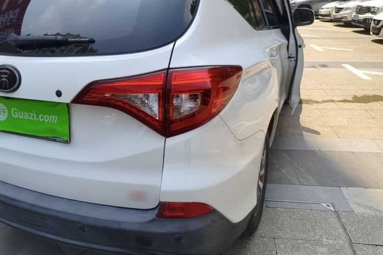 Used BYD Song 2018 1.5TID Automatic Smart Connect Prestige Model Right Rear Taillight