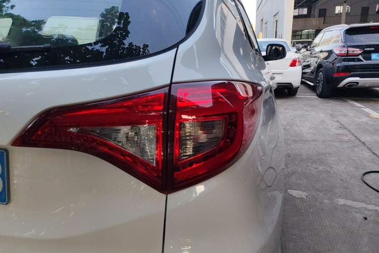 Used BYD Song 2018 1.5TI Manual Smart Connect Enjoyment Model Right Rear Taillight