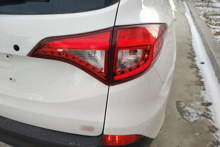 Used BYD Song 2018 1.5TID Automatic Smart Connect Prestige Model Right Rear Taillight