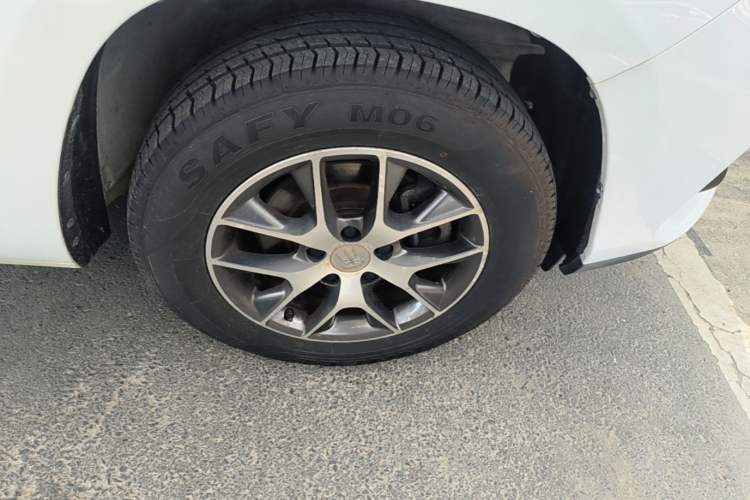 Used BYD Song 2018 1.5TI Manual Smart Connect Enjoyment Model Right Rear Wheel Hub
