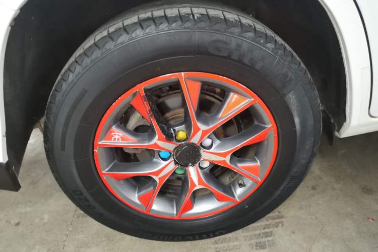 Used BYD Song 2018 1.5TID Automatic Smart Connect Prestige Model Right Rear Wheel Hub