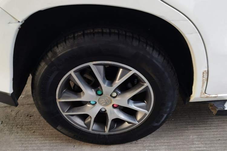 Used BYD Song 2018 1.5TI Manual Smart Connect Enjoyment Model Right Rear Wheel Hub