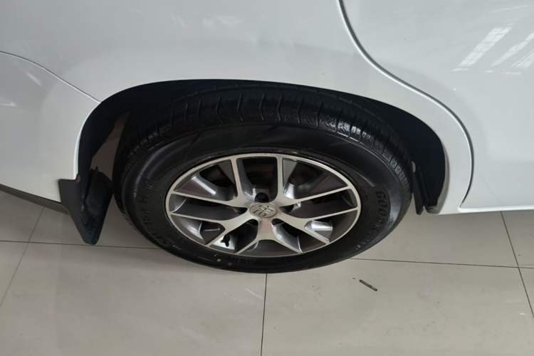 Used BYD Song 2018 1.5TID Automatic Smart Connect Prestige Model Right Rear Wheel Hub