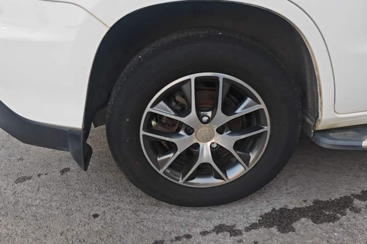 Used BYD Song 2018 1.5TI Manual Smart Connect Enjoyment Model Right Rear Wheel Hub
