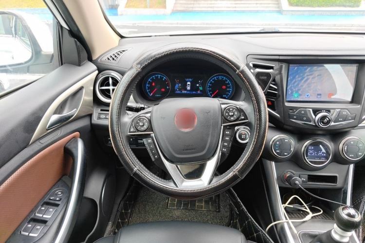Used BYD Song 2018 1.5TI Manual Smart Connect Enjoyment Model Steering Wheel