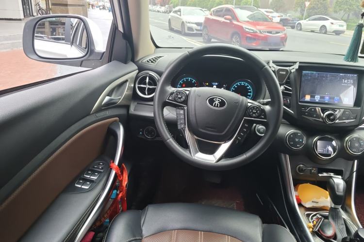 Used BYD Song 2018 1.5TID Automatic Smart Connect Prestige Model Steering Wheel