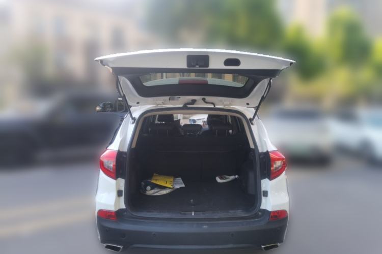 Used BYD Song 2018 1.5TID Automatic Smart Connect Prestige Model Trunk