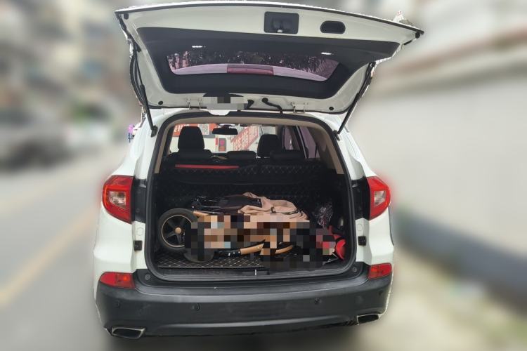 Used BYD Song 2018 1.5TI Manual Smart Connect Luxury Model Trunk