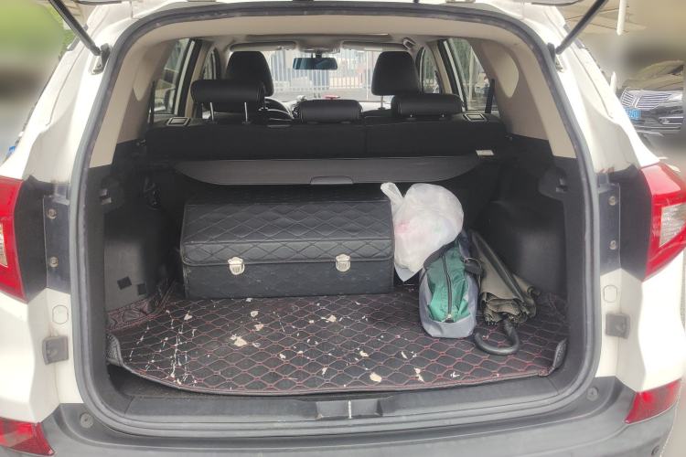 Used BYD Song 2018 1.5TID Automatic Smart Connect Prestige Model Trunk