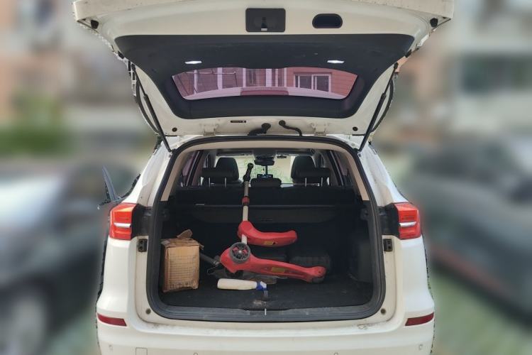 Used BYD Song 2018 1.5TID Automatic Smart Connect Prestige Model Trunk