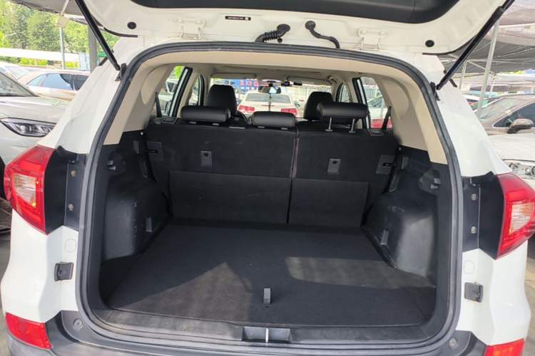 Used BYD Song 2018 1.5TI Manual Smart Connect Enjoyment Model Trunk