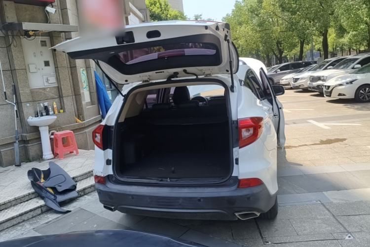 Used BYD Song 2018 1.5TID Automatic Smart Connect Prestige Model Trunk