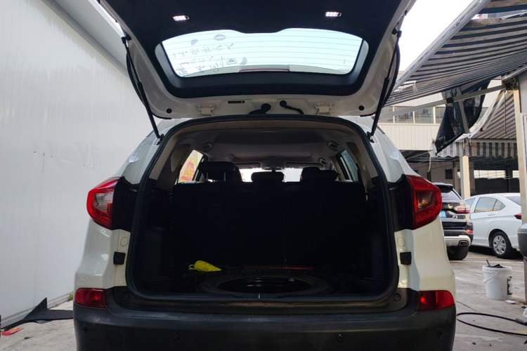 Used BYD Song 2018 1.5TI Manual Smart Connect Enjoyment Model Trunk