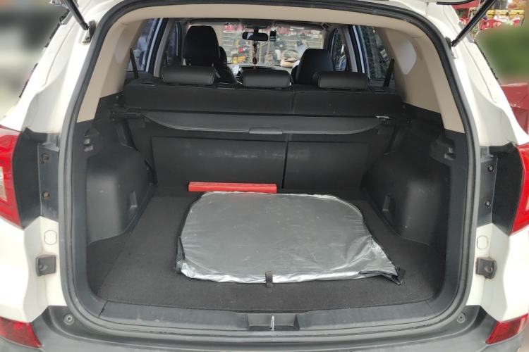 Used BYD Song 2018 1.5TID Automatic Smart Connect Prestige Model Trunk
