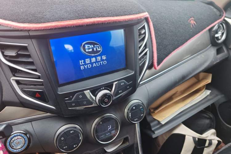 Used BYD Song 2018 1.5TI Manual Smart Connect Enjoyment Model Audio And AC Panel