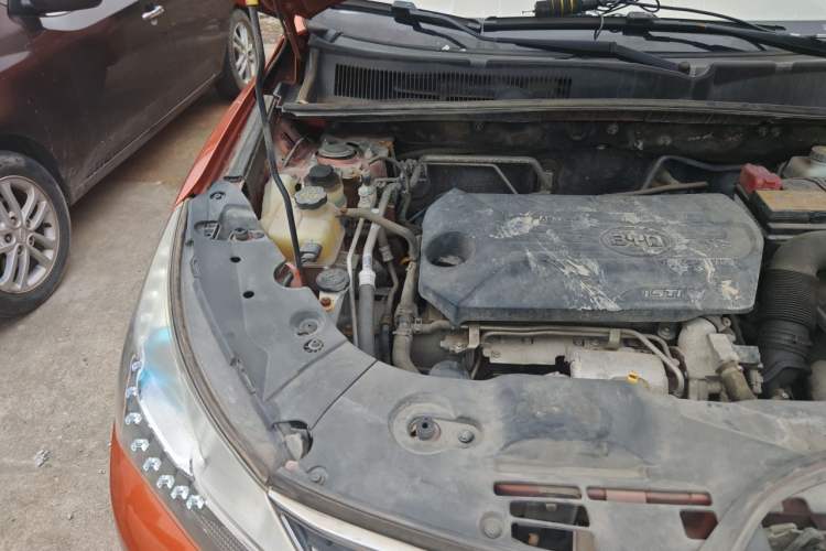 Used BYD Song 2018 1.5TI Manual Smart Connect Enjoyment Model Engine Bay Right