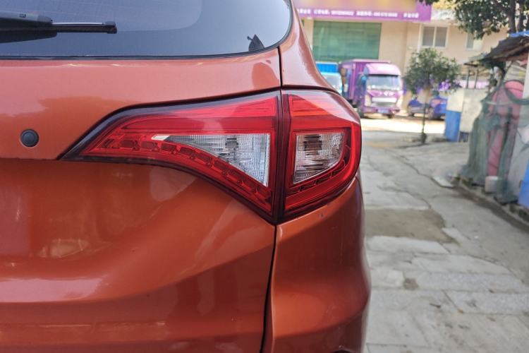 Used BYD Song 2018 1.5TID Automatic Smart Connect Prestige Model Exterior 6