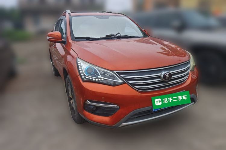 Used BYD Song 2018 1.5TI Manual Smart Connect Enjoyment Model Front Right 45 Deg