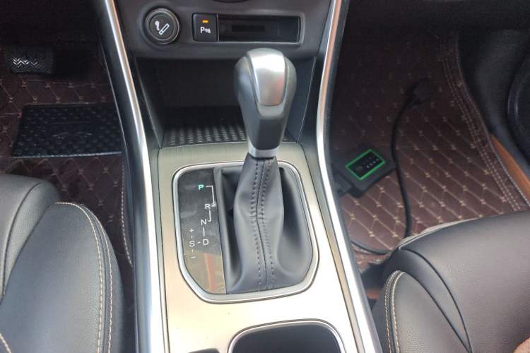 Used BYD Song 2018 1.5TID Automatic Smart Connect Prestige Model Gear Lever