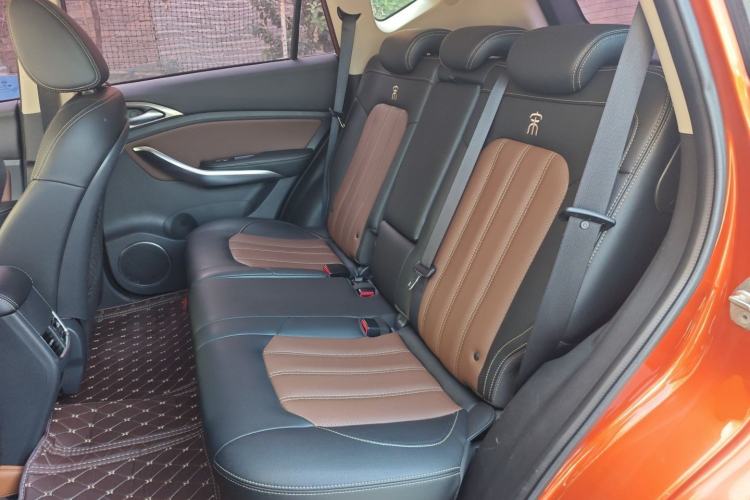 Used BYD Song 2018 1.5TID Automatic Smart Connect Prestige Model Interior 4