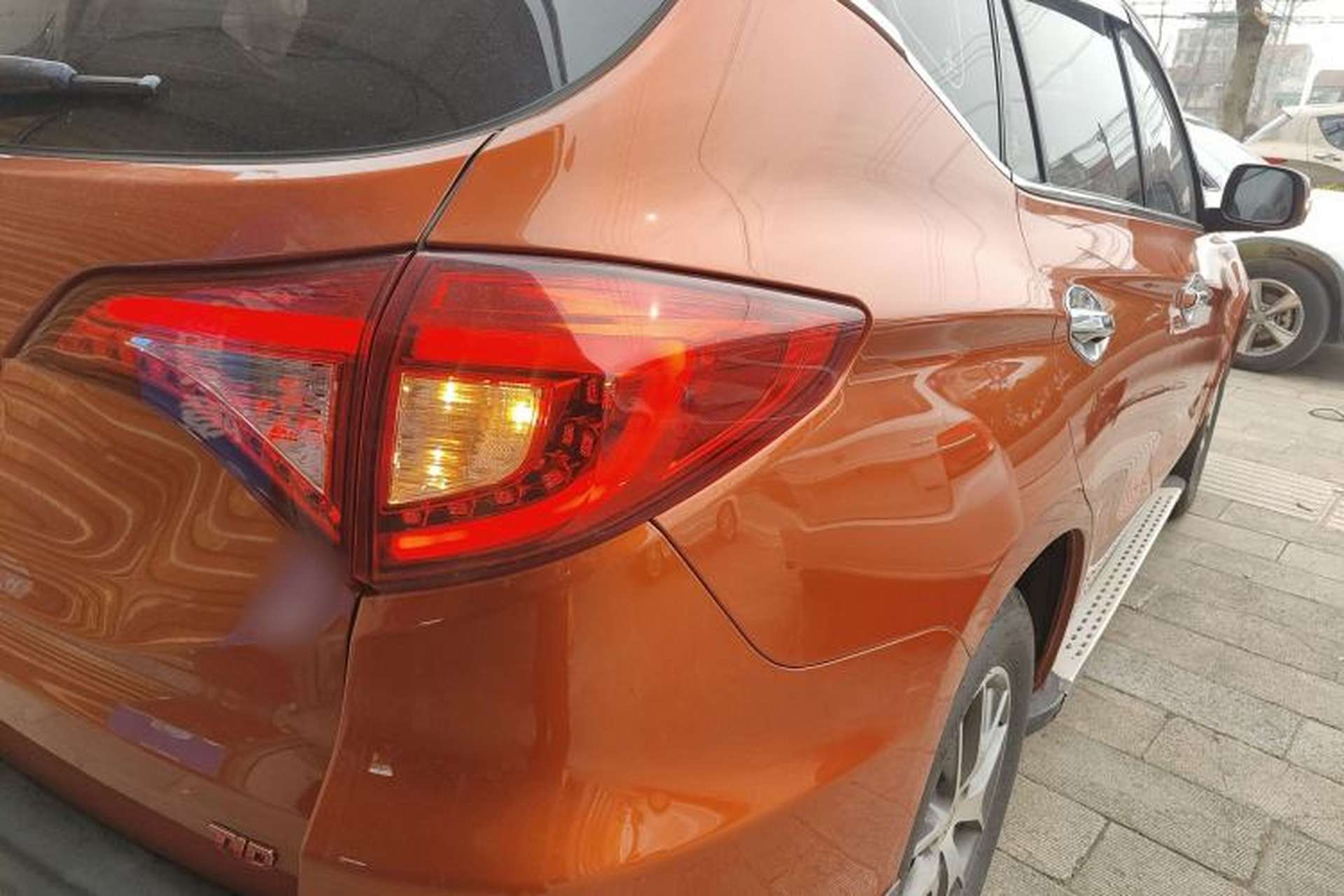 Used BYD Song 2018 1.5TID Automatic Smart Connect Prestige Model Right Rear Taillight