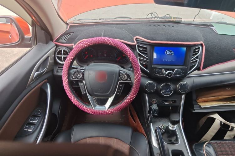 Used BYD Song 2018 1.5TI Manual Smart Connect Enjoyment Model Steering Wheel