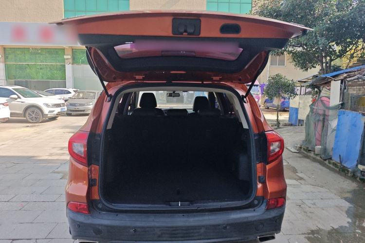 Used BYD Song 2018 1.5TID Automatic Smart Connect Prestige Model Trunk