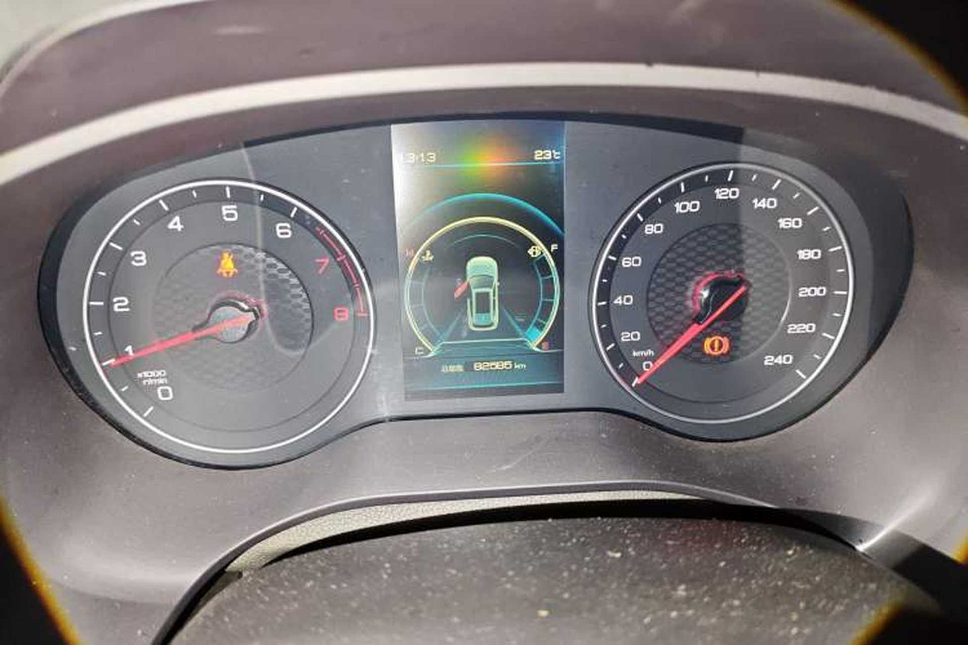 Used BYD Song 2019 1.5TI Manual Smart Connect Enjoyment Model Odometer Close Up