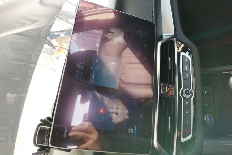 Used BYD Song 2019 1.5TI Automatic Smart Connect Luxurious Edition Audio And AC Panel