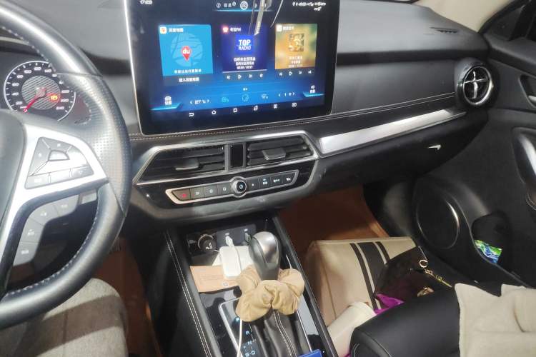 Used BYD Song 2019 1.5TI Automatic Smart Connect Luxurious Edition Audio And AC Panel