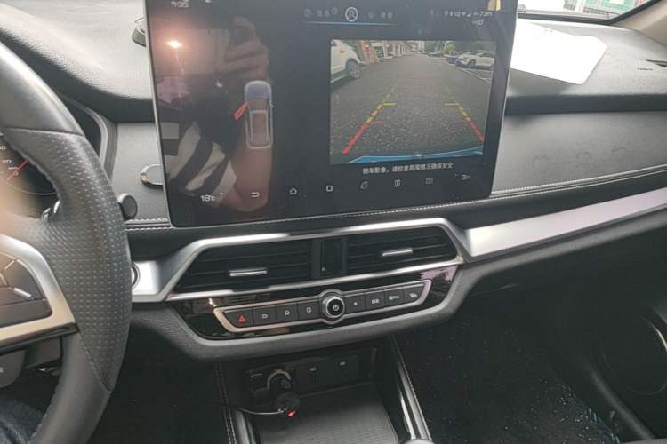Used BYD Song 2019 1.5TI Automatic Smart Connect Dynamic Model Audio And AC Panel