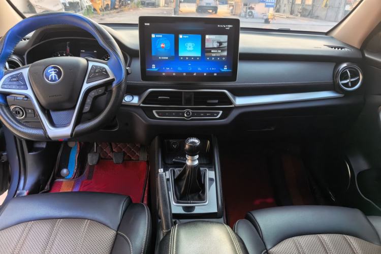 Used BYD Song 2019 1.5TI Manual Smart Connect Enjoyment Model Center Console