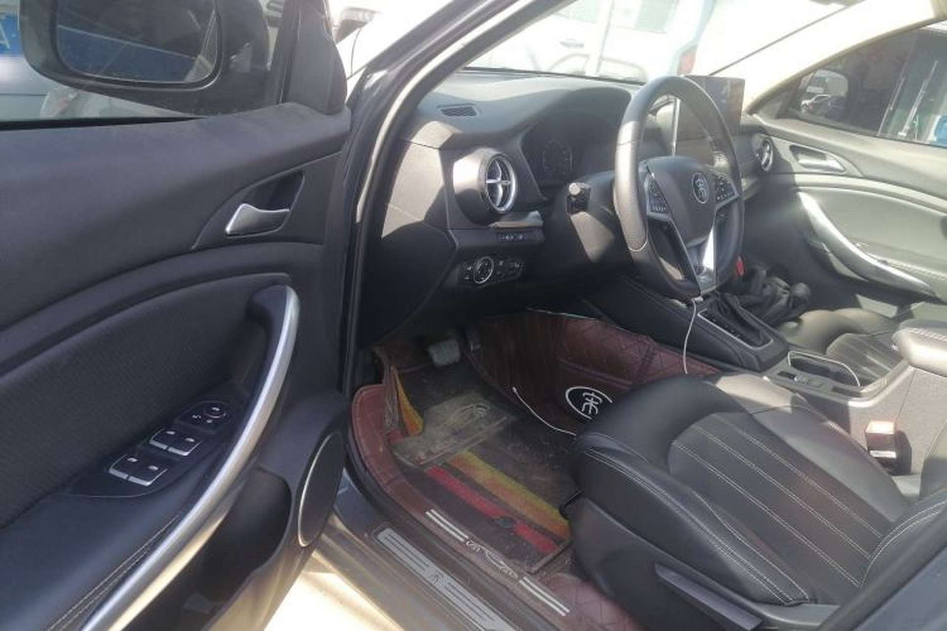 Used BYD Song 2019 1.5TI Automatic Smart Connect Luxurious Edition Driver Seat