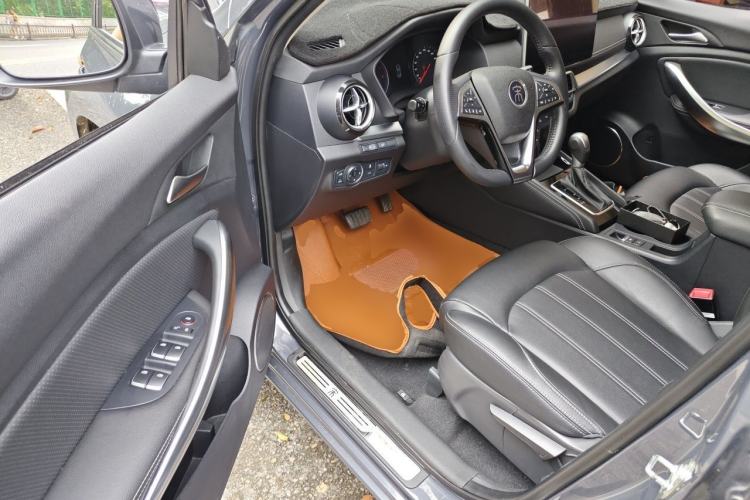 Used BYD Song 2019 1.5TI Automatic Smart Connect Luxurious Edition Driver Seat