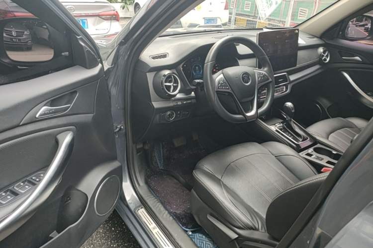 Used BYD Song 2019 1.5TI Automatic Smart Connect Dynamic Model Driver Seat