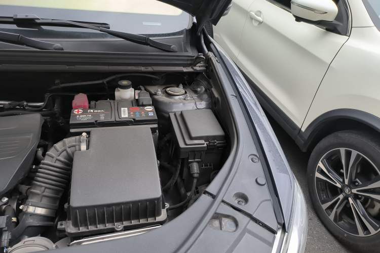 Used BYD Song 2019 1.5TI Automatic Smart Connect Luxurious Edition Engine Bay Left