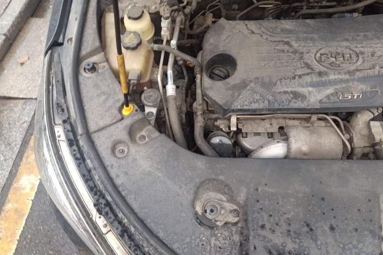 Used BYD Song 2019 1.5TI Automatic Smart Connect Luxurious Edition Engine Bay Right