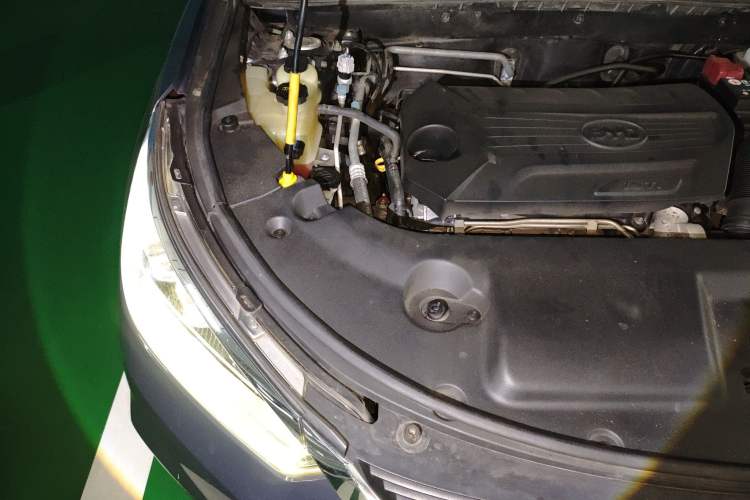 Used BYD Song 2019 1.5TI Manual Smart Connect Enjoyment Model Engine Bay Right