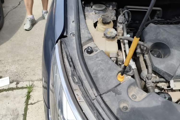 Used BYD Song 2019 1.5TI Automatic Smart Connect Luxe Version Engine Bay Right