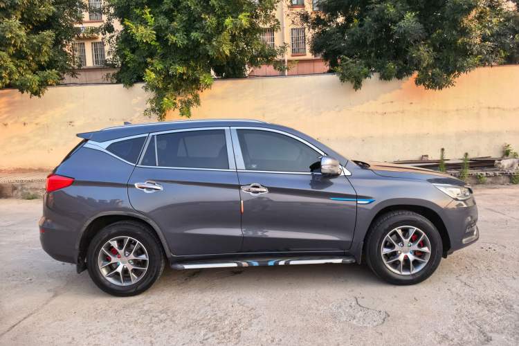 Used BYD Song 2019 1.5TI Manual Smart Connect Enjoyment Model Exterior 1